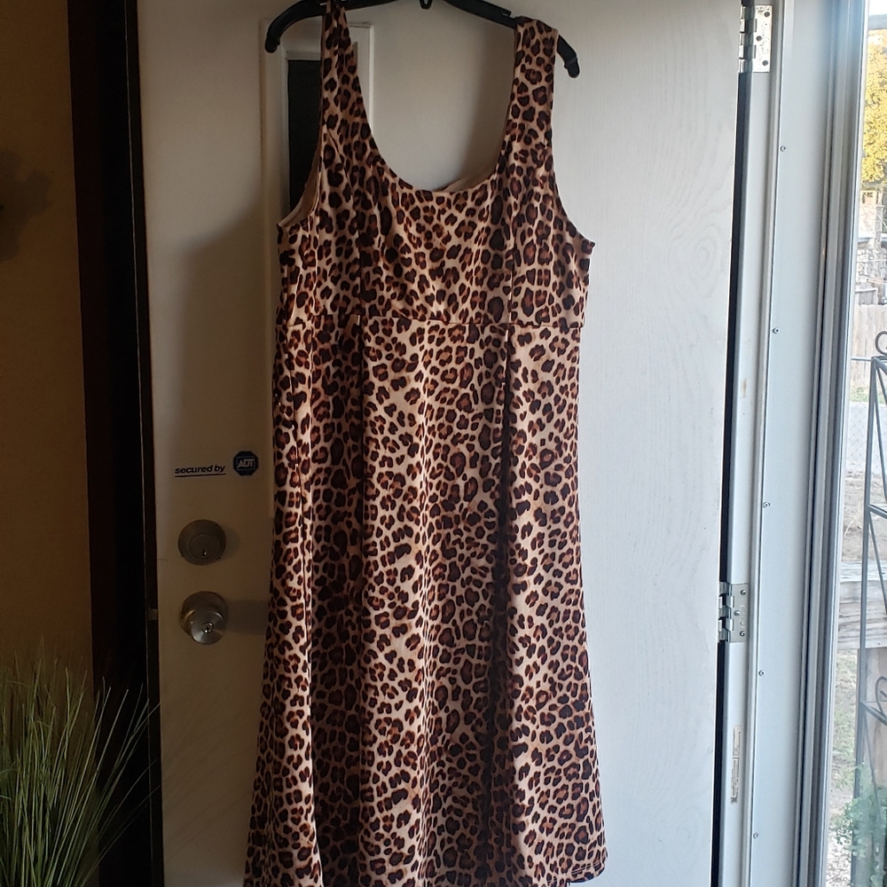 TORRID 3X NWOT Leopard Skater Dress